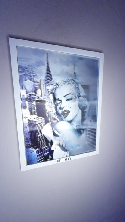 Marilyn Monroe Art Poster – 3D Motion with New York Background (Lenticular)